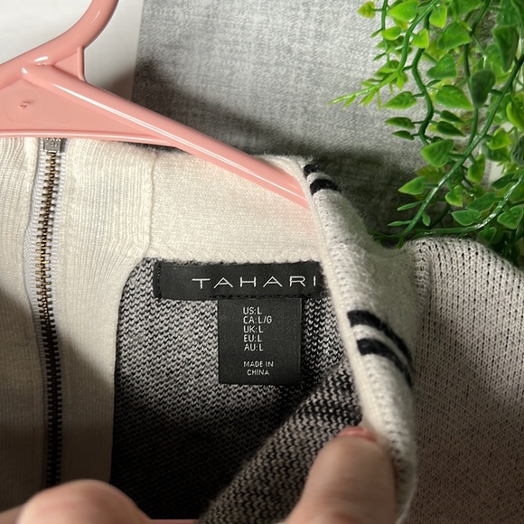 Woman’s Sweater - Picture 3 of 4